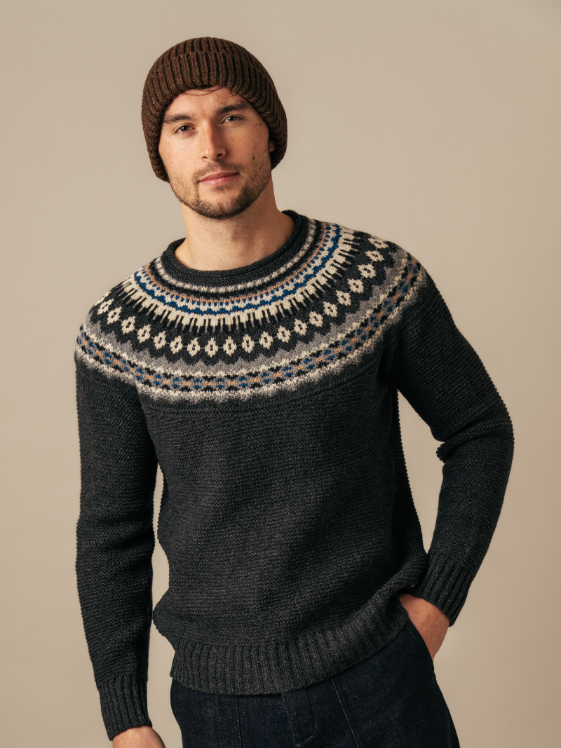 ERIBÉ Men's Hand-Knit Style Merino Wool Sweater – Graphic Yoke