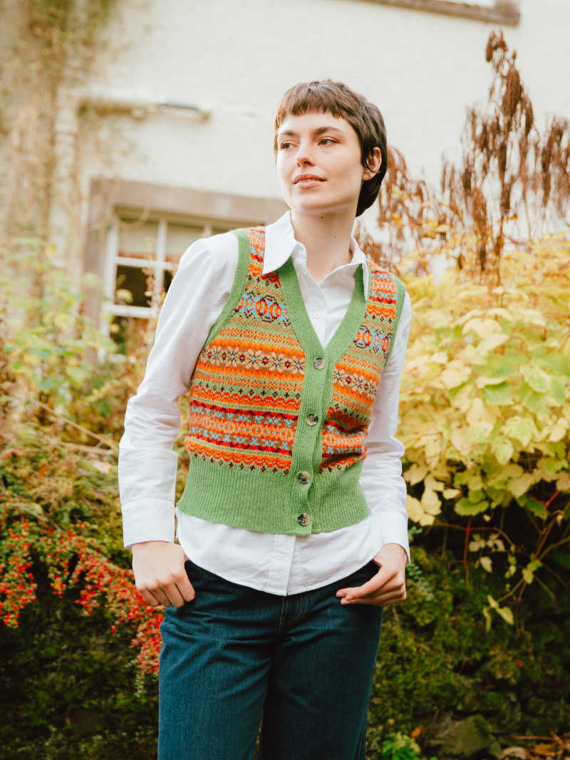 ERIBÉ Kinross Waistcoat Vee Neck Regular Fit 100% Superfine Merino