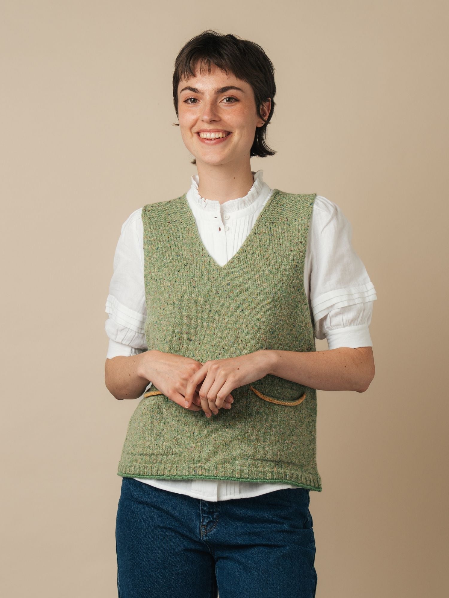 Tweed Nep Shetland Wool Vest in Reed Green | ERIBÉ – ERIBÉ Knitwear