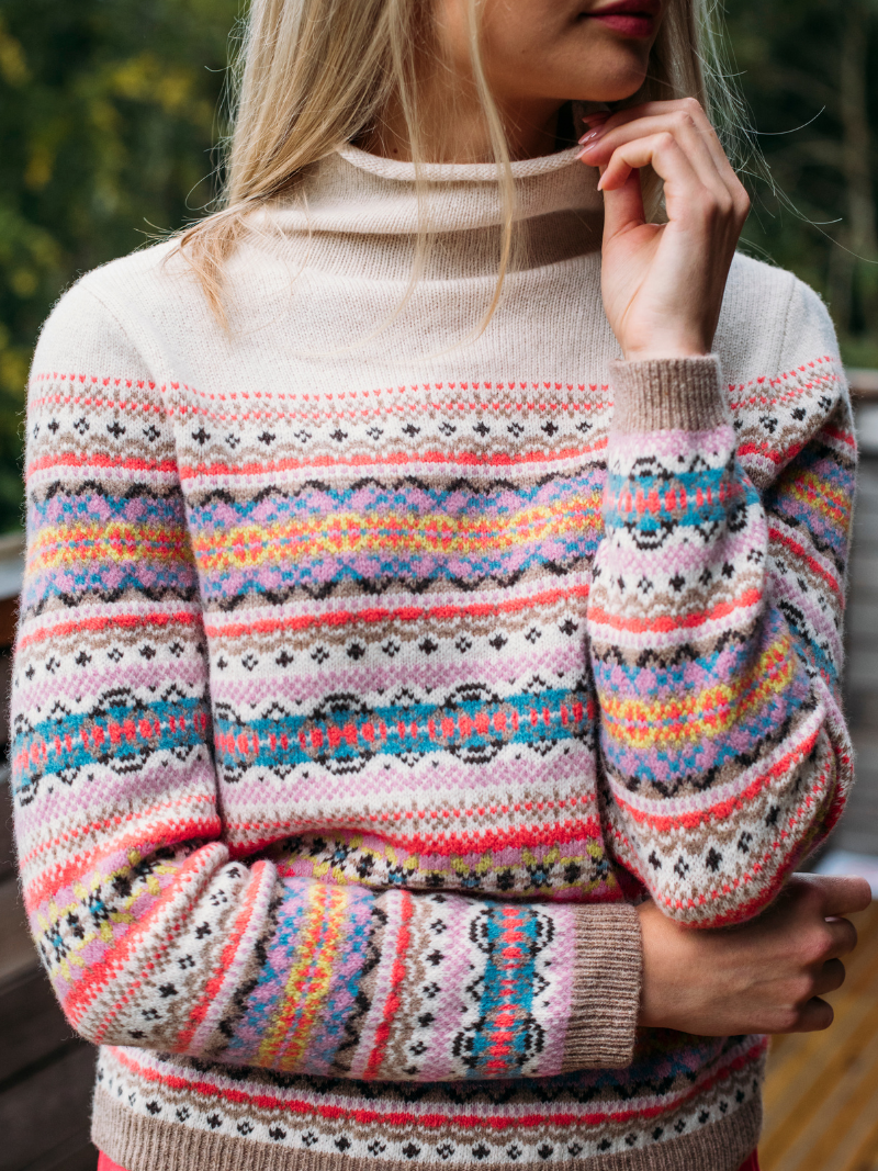 ERIBÉ Women's Kinross High Neck Sweater 100% Merino Lambswool