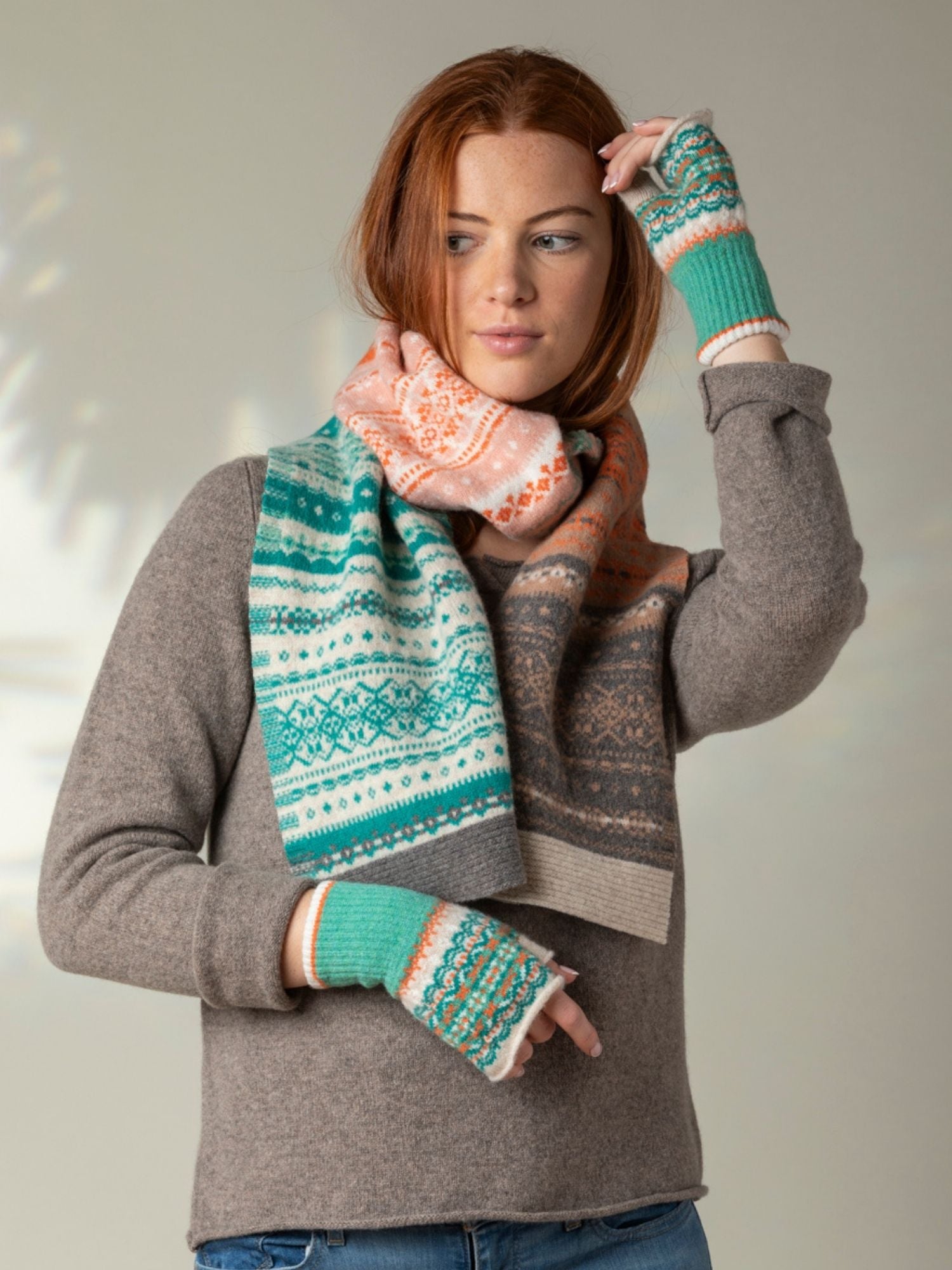 Alloa Unisex Merino Lambswool Fairisle Scarf in Elder Teal – ERIBÉ