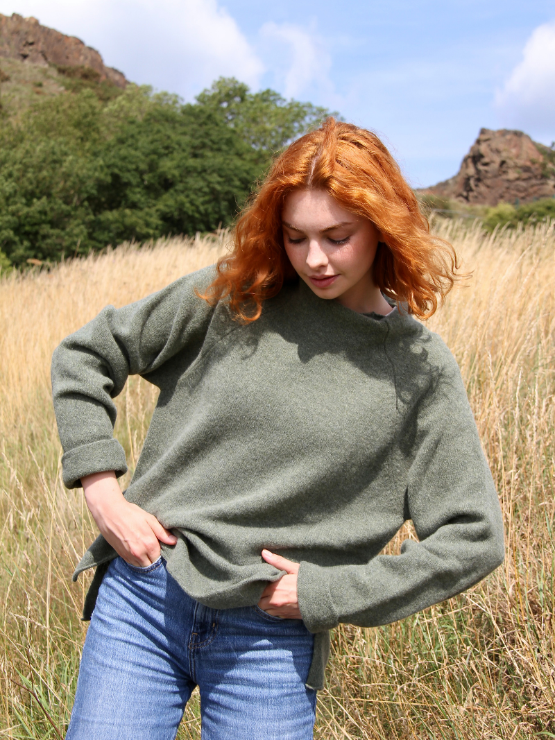 Corry Raglan Sweater Landscape