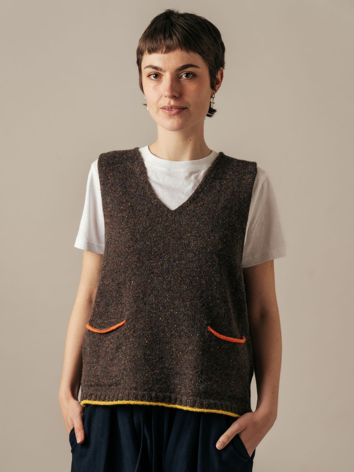 Tweed Nep Vest Bark