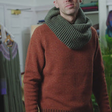 Load and play video in Gallery viewer, Corry Tonal Cowl
